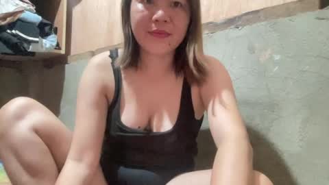 Snapshot of petiteasian_angel chatting on 05-02-26, 09:31 Hanna online show from 05-02-26, 09:31