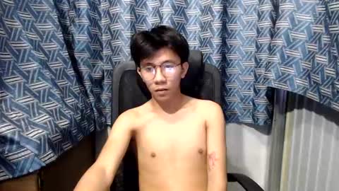 cute vir online show from 07-23-26, 09:18