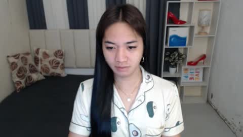 Snapshot of petiteasianmarian chatting on 11-30-25, 11:31 bigcock Marian online show from 11-30-25, 11:31