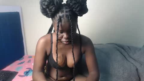 petitebeautyy online show from 06-05-26, 02:34