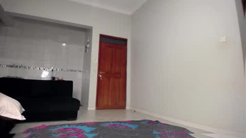 ebonyshawtypetit online show from 02-09-26, 05:00