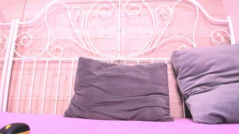 Charlize XL online show from 12-24-24, 07:49