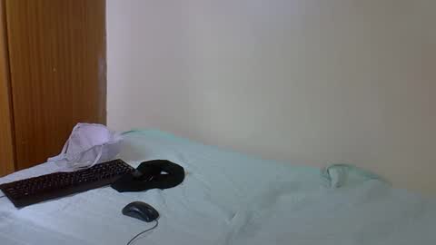 Snapshot of petitecookie chatting on 03-08-26, 02:15 Cookie online show from 03-08-26, 02:15