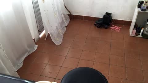 Mlian online show from 04-06-26, 01:23