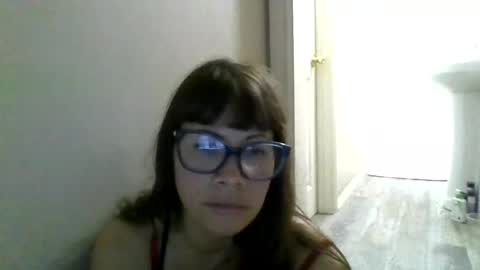 Snapshot of petitedoll30 chatting on 06-18-26, 01:06 Petitedoll30 online show from 06-18-26, 01:06