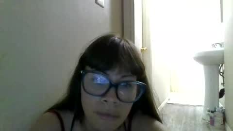 Snapshot of petitedoll30 chatting on 07-04-26, 01:12 Petitedoll30 online show from 07-04-26, 01:12