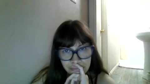 Snapshot of petitedoll30 chatting on 07-13-26, 01:30 Petitedoll30 online show from 07-13-26, 01:30