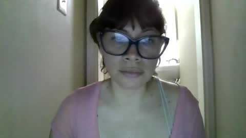 Snapshot of petitedoll30 chatting on 07-16-26, 08:37 Petitedoll30 online show from 07-16-26, 08:37
