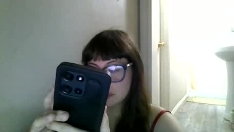 Snapshot of petitedoll30 chatting on 07-20-26, 11:07 Petitedoll30 online show from 07-20-26, 11:07