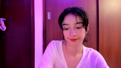 Lunna online show from 02-03-25, 01:09