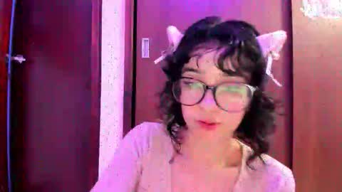 Lunna online show from 10-27-25, 12:58