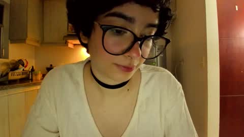 Lunna online show from 02-25-26, 12:42