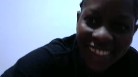 Snapshot of petitegirly12 chatting on 02-20-25, 03:34 petitegirly12 online show from 02-20-25, 03:34