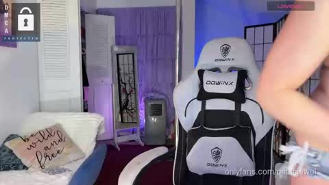 Jules online show from 09-27-25, 10:20
