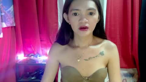 Snapshot of petitepinaycyrenets chatting on 07-24-26, 08:56 TsDELICIOUSCum69 online show from 07-24-26, 08:56