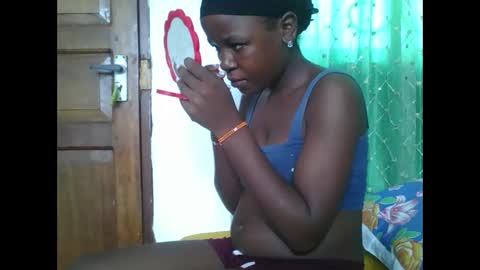 petitesweetchiq online show from 01-09-26, 10:40