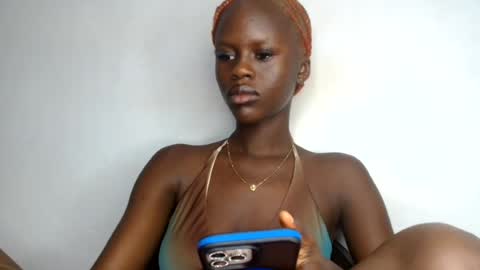petitgirl88 online show from 07-24-26, 08:23