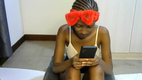 petitpearl online show from 03-10-25, 05:18