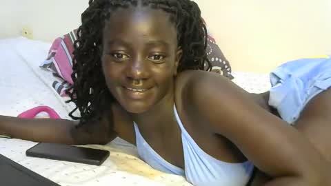 Snapshot of petitte_gyaal chatting on 10-11-25, 04:27 petitte_gyaal online show from 10-11-25, 04:27