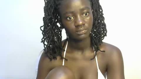 Snapshot of petitte_gyaal chatting on 10-18-25, 03:57 petitte_gyaal online show from 10-18-25, 03:57