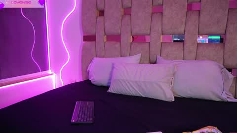 Mussa online show from 04-08-26, 03:17