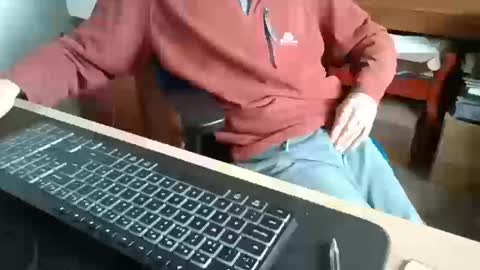 Snapshot of petitwilly chatting on 03-13-26, 10:00 petitwilly online show from 03-13-26, 10:00