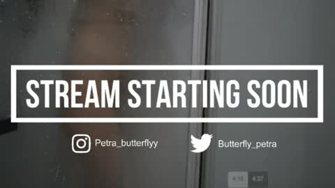 Snapshot of petra_butterfly chatting on 05-02-26, 12:04 i.. .U can call me Nick .... Help me to reach 200 thumbs up online show from 05-02-26, 12:04
