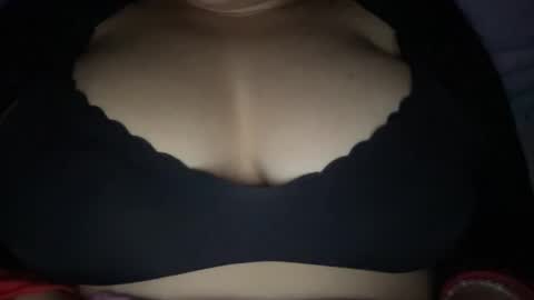 Snapshot of peular chatting on 02-18-26, 08:49 peular online show from 02-18-26, 08:49