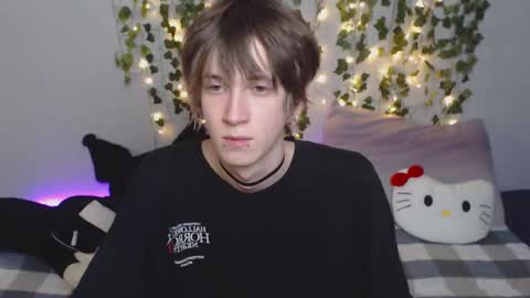 Snapshot of pexxide chatting on 02-04-26, 09:31 soren online show from 02-04-26, 09:31