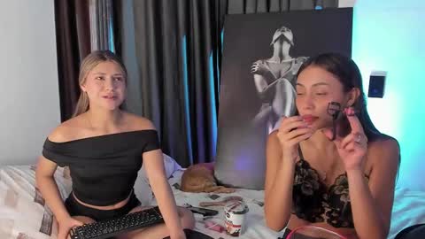 Snapshot of peyton_ws chatting on 03-10-26, 12:48 Peyton online show from 03-10-26, 12:48