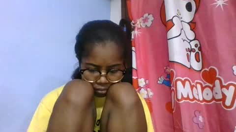 phania185885 online show from 06-12-26, 06:45