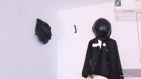 phantom_bigger1 online show from 03-12-25, 02:01