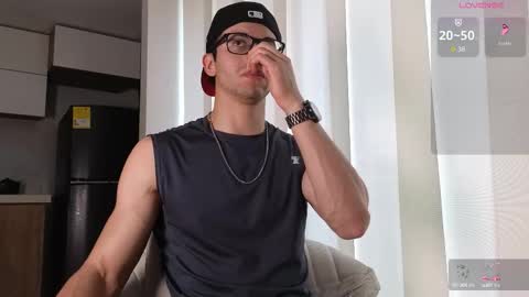 phantom_bigger1 online show from 10-09-25, 12:58