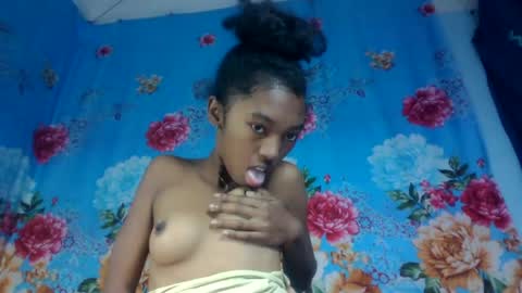 phaosiiia online show from 06-19-26, 07:56