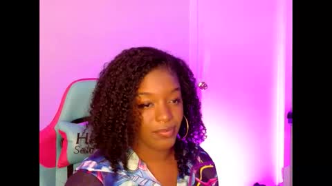 Snapshot of phatjuicypeach chatting on 03-06-26, 12:40 Destiny Adams online show from 03-06-26, 12:40