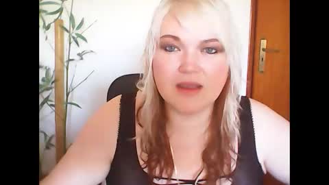 Snapshot of phatpcat73 chatting on 04-03-26, 11:08 phatpcat73 online show from 04-03-26, 11:08