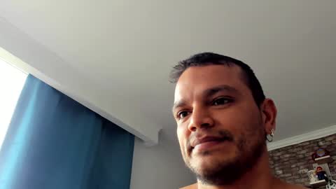 Snapshot of philipe_inzagui chatting on 12-22-24, 05:53 Philipe online show from 12-22-24, 05:53
