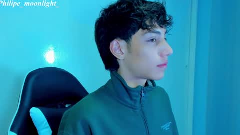 Snapshot of philipe_moonlight_ chatting on 02-25-25, 08:25 Phil. INDEPENDENT MODEL online show from 02-25-25, 08:25