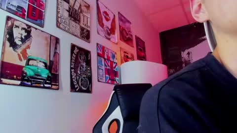 PHILLIP online show from 07-15-26, 07:41