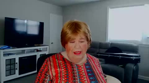 Geri online show from 05-18-26, 01:17