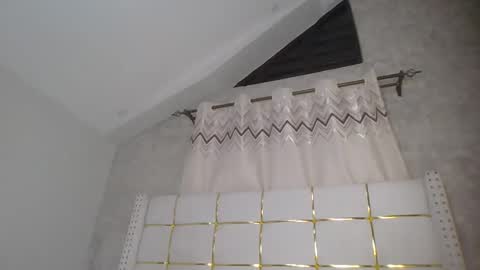 phoebe online show from 03-02-26, 08:26