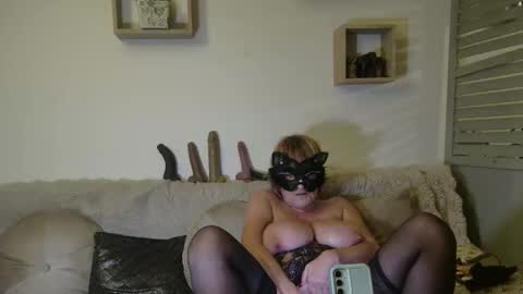 Snapshot of phryna84 chatting on 01-16-26, 05:22 phryna online show from 01-16-26, 05:22