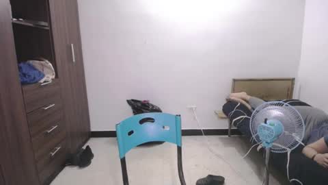 izzy online show from 04-28-26, 02:27