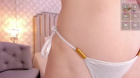 Snapshot of pia_johnson_ chatting on 09-13-25, 01:55 online show from 09-13-25, 01:55