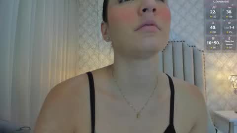 Snapshot of pia_johnson_ chatting on 09-22-25, 11:34 online show from 09-22-25, 11:34