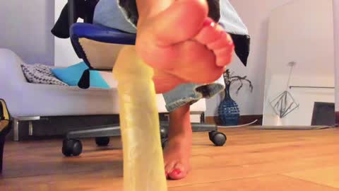    Special Couple Show - WELCOME TO XMAS   5 and 6 December  - 2 at 8 pm COL hour online show from 12-21-24, 01:04