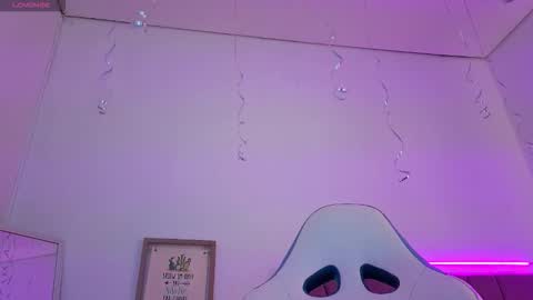 Snapshot of pia_stone1 chatting on 11-08-25, 08:51 Liz online show from 11-08-25, 08:51