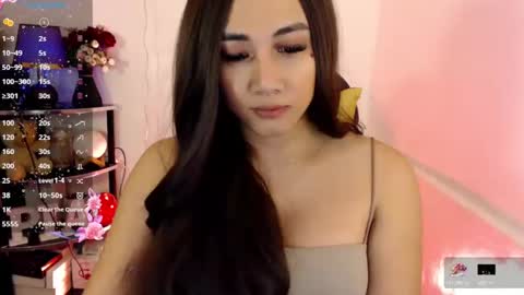 Snapshot of pia_worthsback chatting on 02-24-25, 09:20 Pia online show from 02-24-25, 09:20