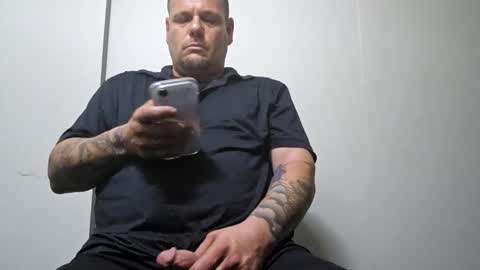 Snapshot of pickleback69 chatting on 10-08-25, 09:18 pickleback69 online show from 10-08-25, 09:18