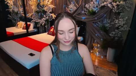 Emelie online show from 01-25-25, 07:49